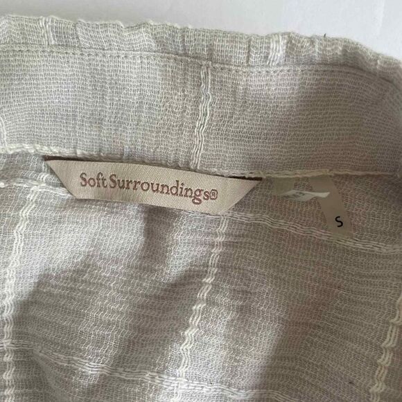 Soft Surroundings Gauze Cream Button Up Shirt Floral Cotton Rayon Size Small - Picture 3 of 7
